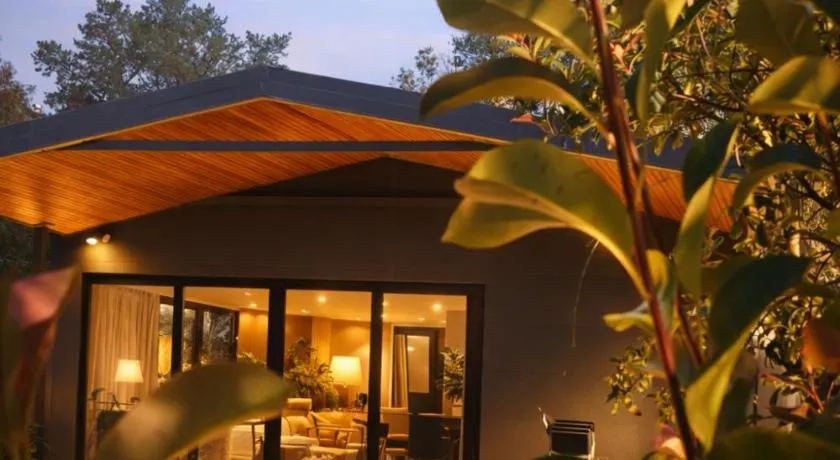 Hahndorf Luxury Retreat 5 bedrooms for 12 guests - Image 1