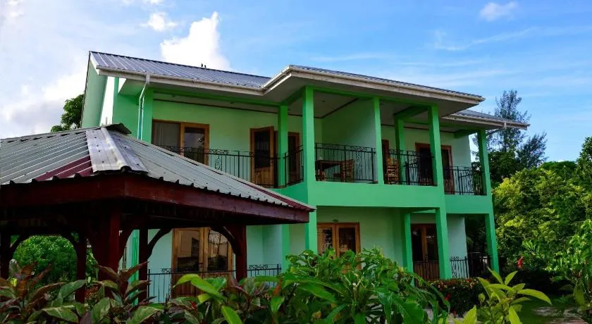Chez Antoine Apartments - Image 1