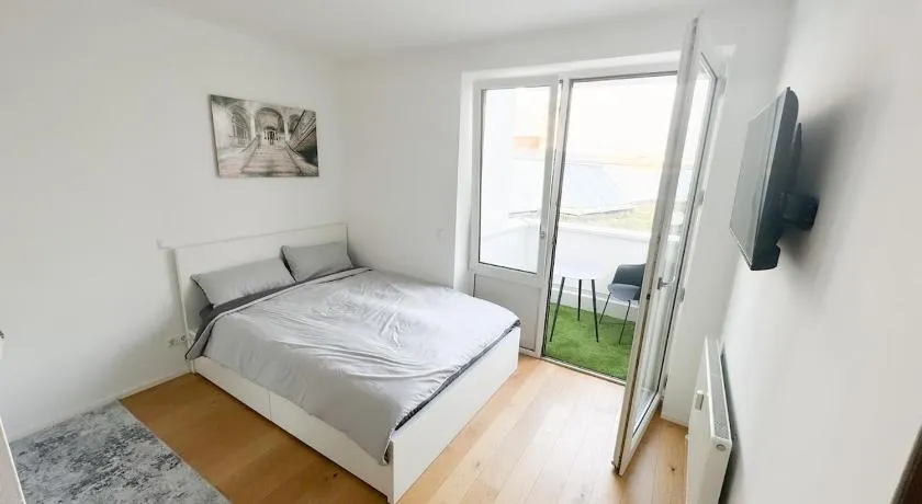 Donau Bliss Linz City Suite - Image 1