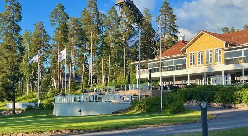Hill Side Golf & Sports Resort - Image 1