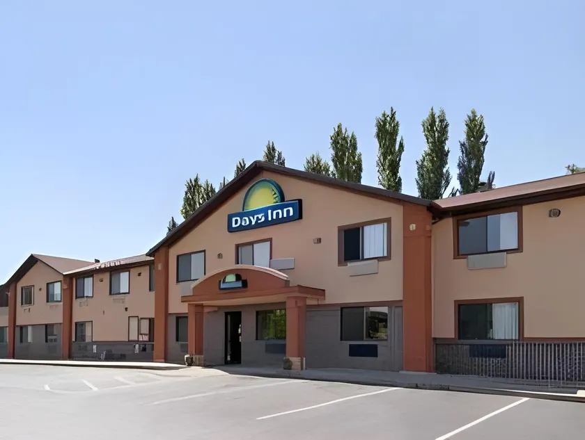 Antelope Inn & Suites - Image 1