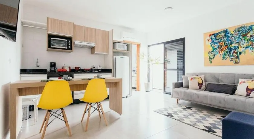 Apartamentos modernos e aconchegantes no centro. - Image 1