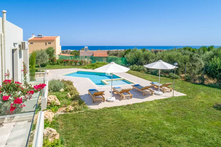 Villa Kampos Dio - Image 1