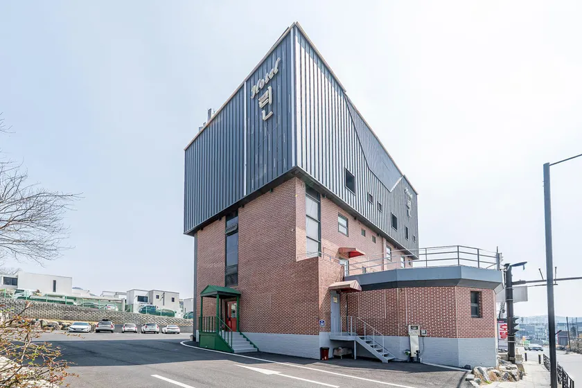 Hotel Lin - Image 1