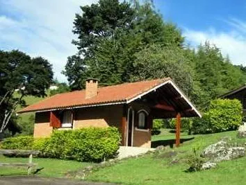 Chales Estrada de Chão - Image 1