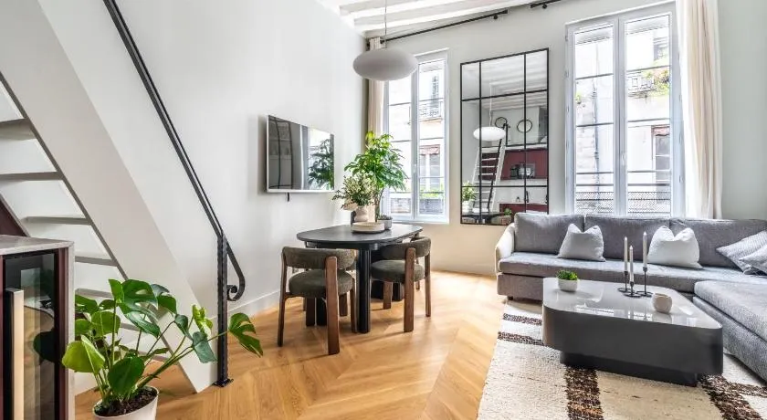 Luxury apartement, center of Paris - Image 1