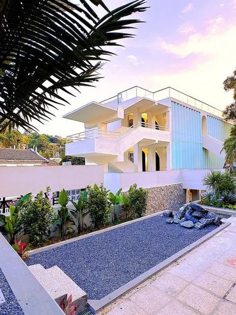 FIRS Garden Hotel - Image 1