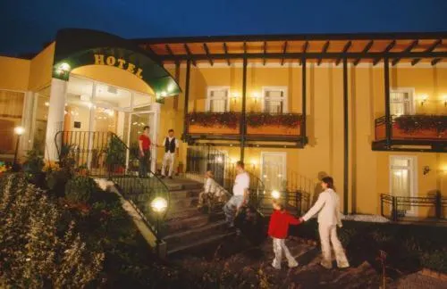 Gasthof Hotel Zum Weinberg - Image 1