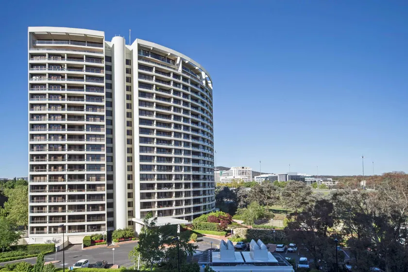 BreakFree Capital Tower Apartments - Image 1