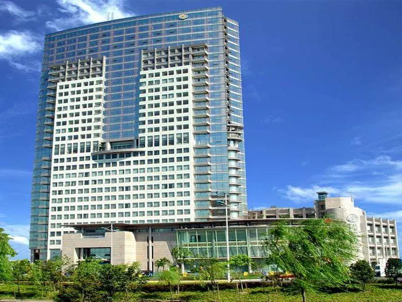 Hangzhou LongHill Hotel - Image 1