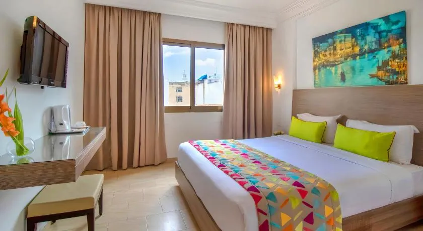 El Oumara Hotel - Image 1
