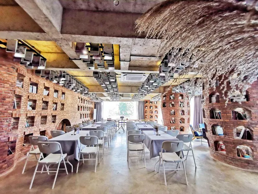 Youran Shanju Hostel - Image 1