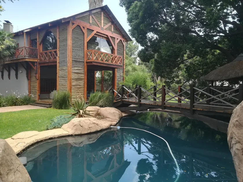 Ikamu's lodge - Image 1
