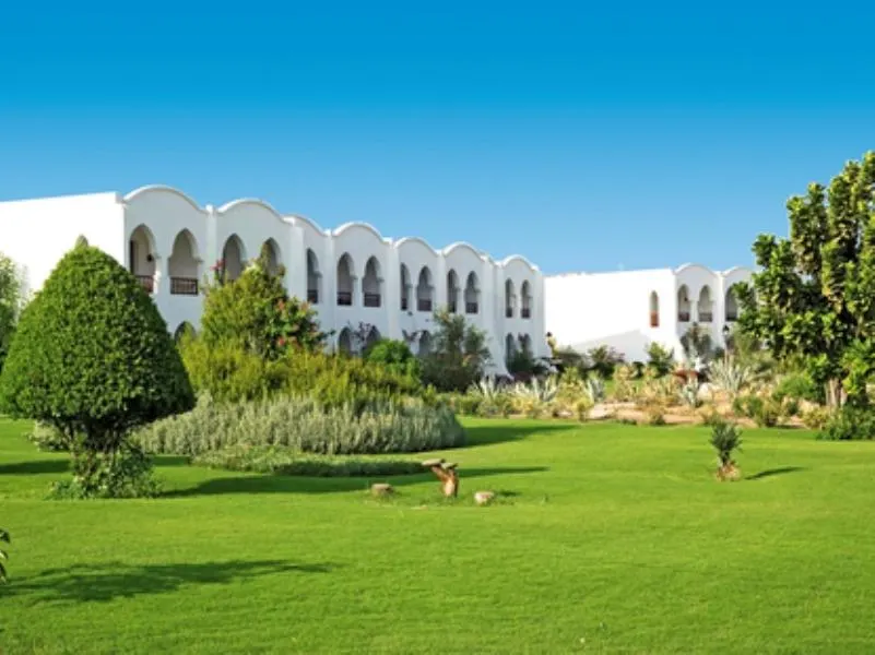 Gorgonia Beach Resort - Image 1