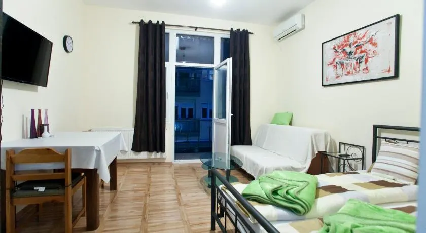 Hostel 1910 - Image 1