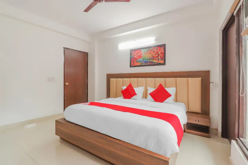 Hotel O Lake Residency - Image 1