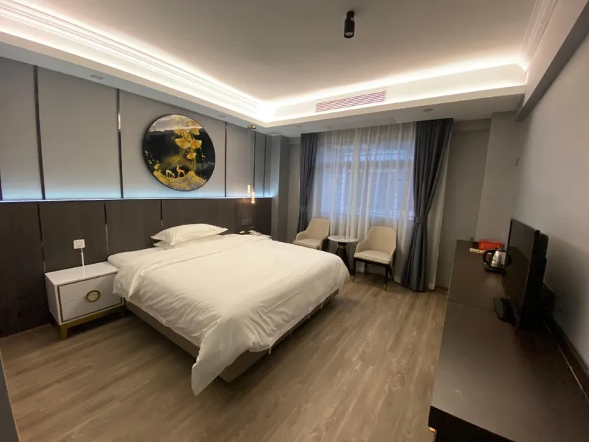 Ronghua Hotel - Image 1