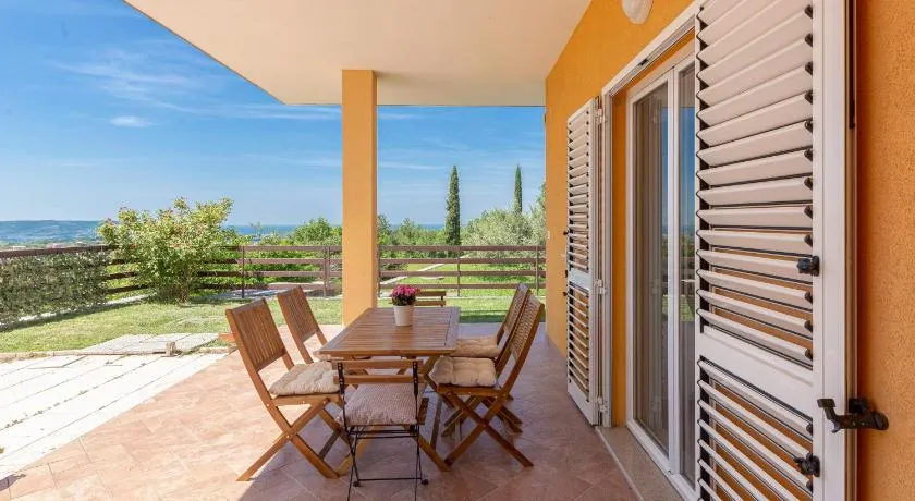 Serene Retreat Apartments - Image 1