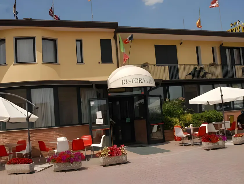 Hotel Gran Delta di ALBA-INVEST srl - Image 1