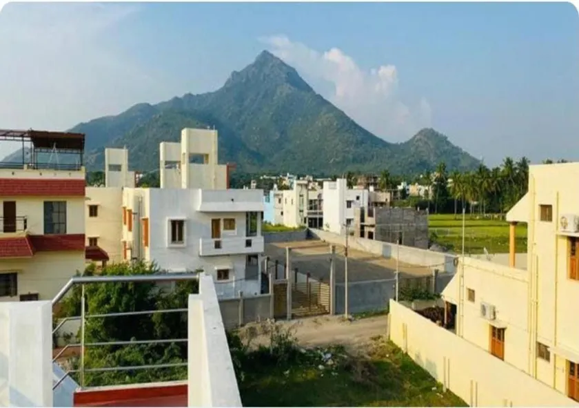 Sacred Arunachala Homestay & Rooms - Image 1