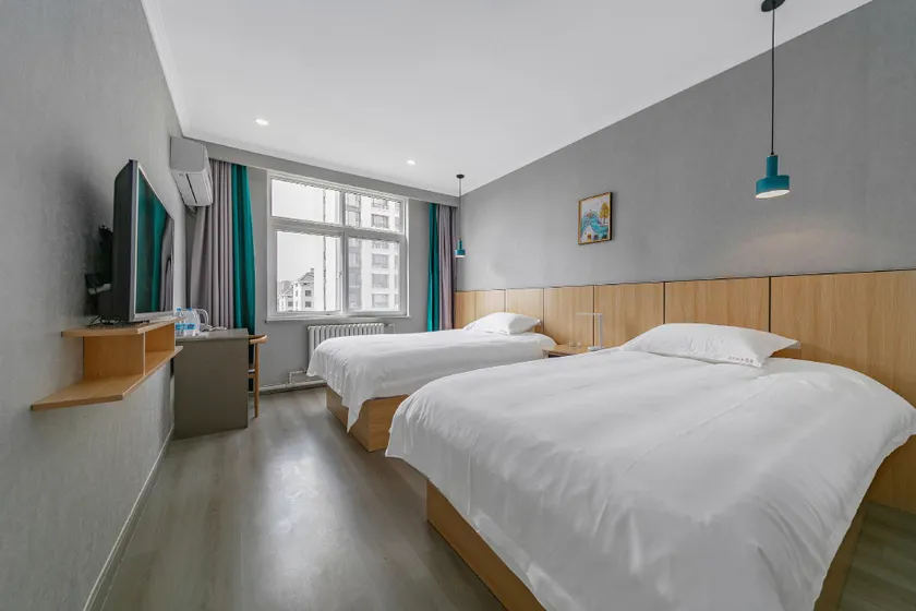 Haiyueju Hotel (Yantai Haiyang Xinyuan Plaza Branch) - Image 1