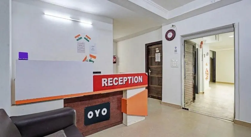 Hotel O by OYO SK Plaza - Image 1