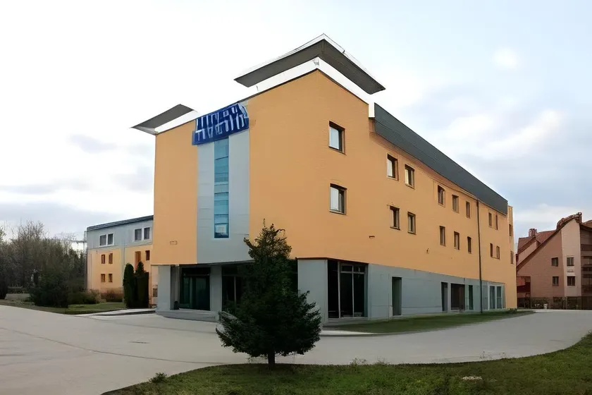 Premium Hotel Bacero Wrocław - Image 1