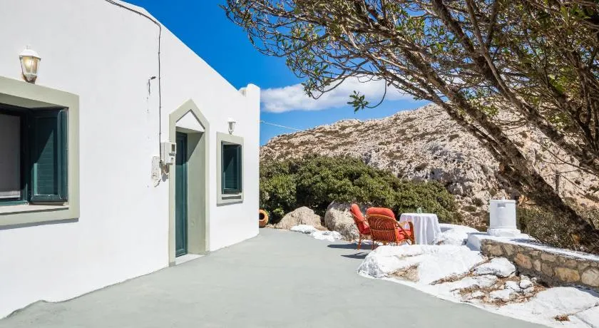 Sunny Hillside Escape - Image 1