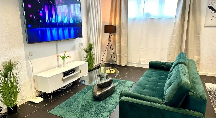 Luxx Home BC, KLIMAANLAGE -Erleben Sie Biberach in diesem Stilvollem Bungalow mit Charme und Komfort - Image 1