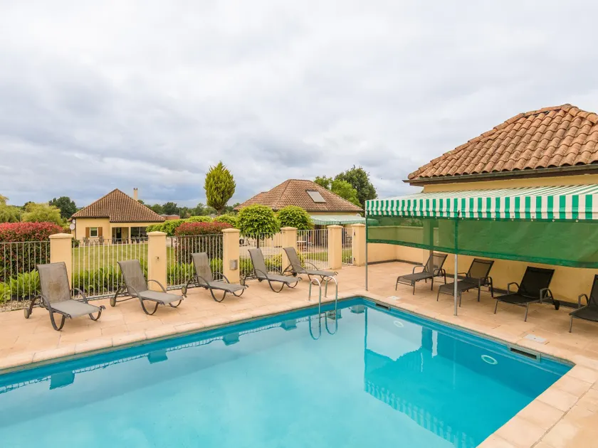 Agréable maison de vacances avec piscine privée - Image 1