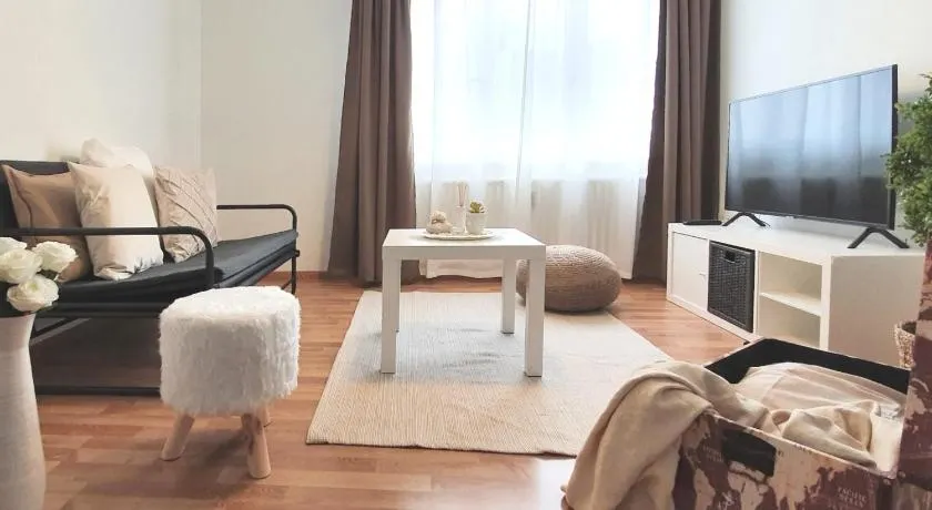 Bright and modern apartment in the heart of Altstätten - Image 1
