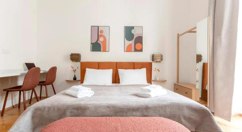 Oomph Apartments - Image 1