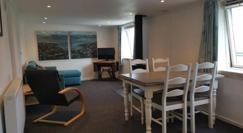 Relax in a 1 Bedroom Apartment near a country Pub - Image 1