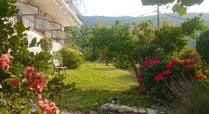 Kandilari Apartments - Image 1