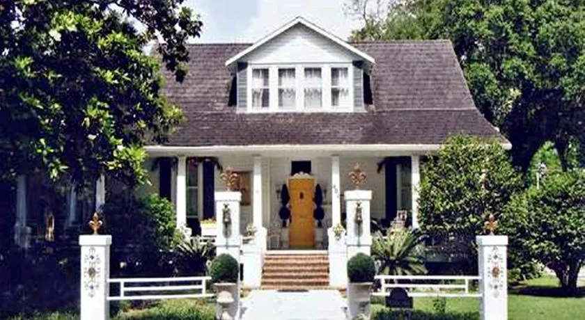 Ducote-Williams House - Image 1