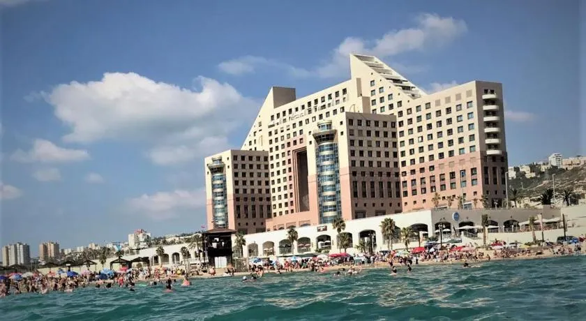 Luxurious Beach apartments - Image 1