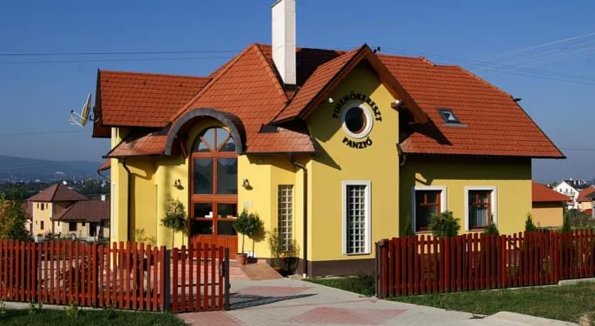 Pihenőkereszt Panzió - Image 1