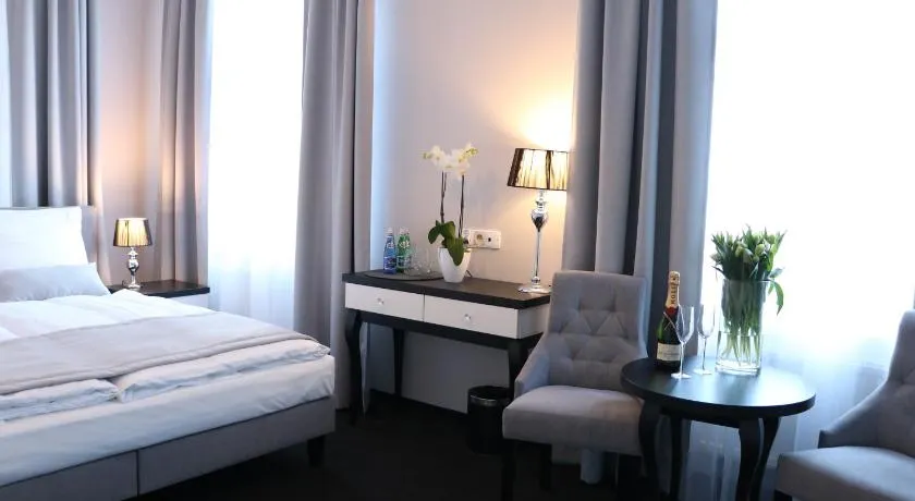 Hotel Villa Casino - Image 1