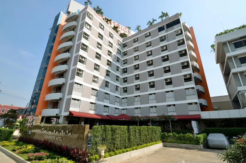 Grand Tara Garden Thai Hotel - Image 1