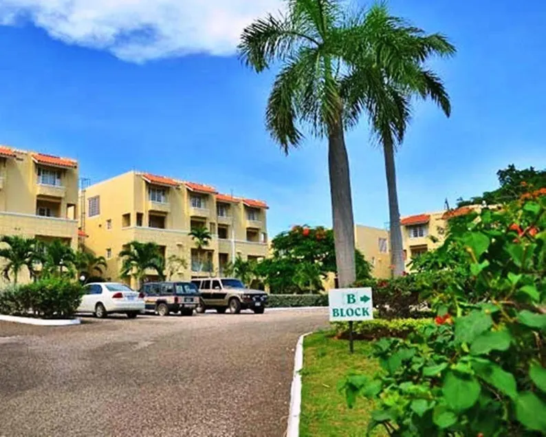 El Greco Resort - Image 1