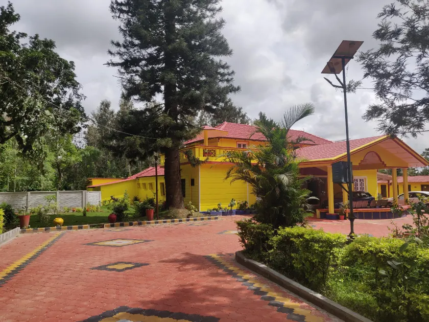 Coffee Bean Villa - Image 1