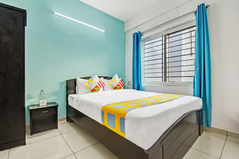 Super Hotel O PM Hotels - Image 1