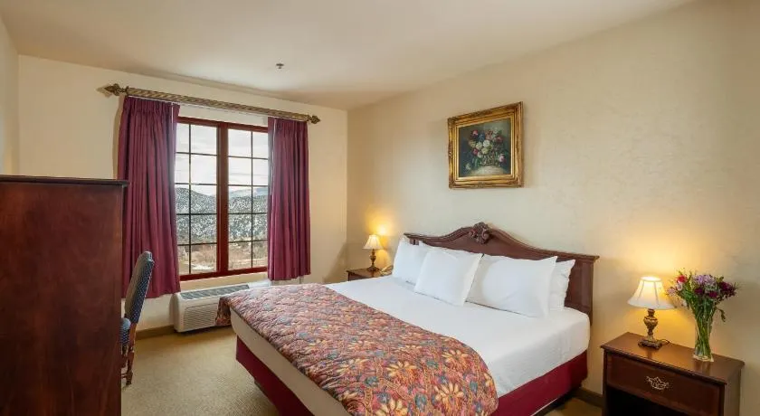 Silverland Inn - Image 1