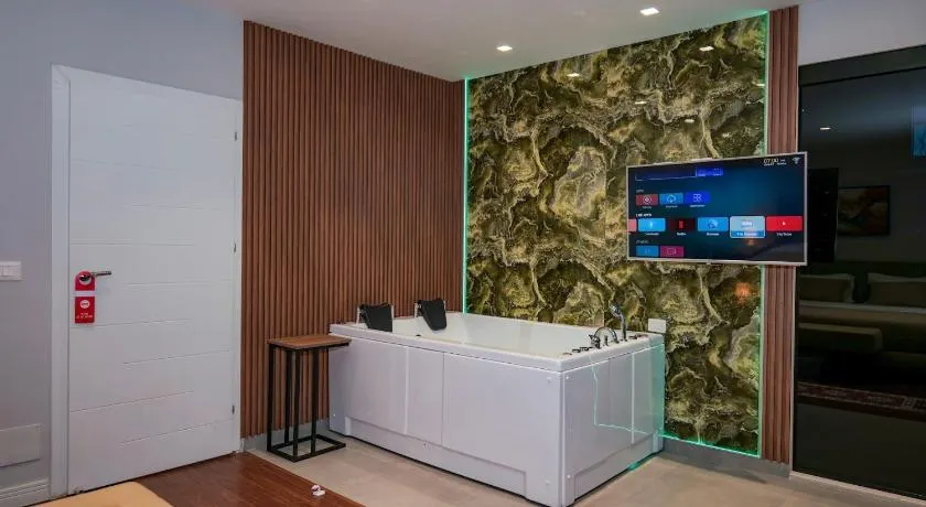 313 Villa City Center - Image 1