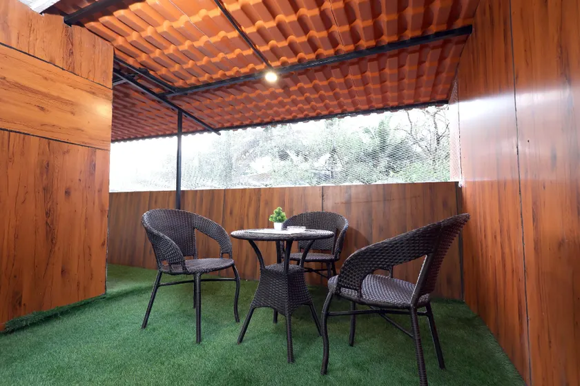Airport Stopover | Comfy 1BHK in MIDC Andheri East - Image 1