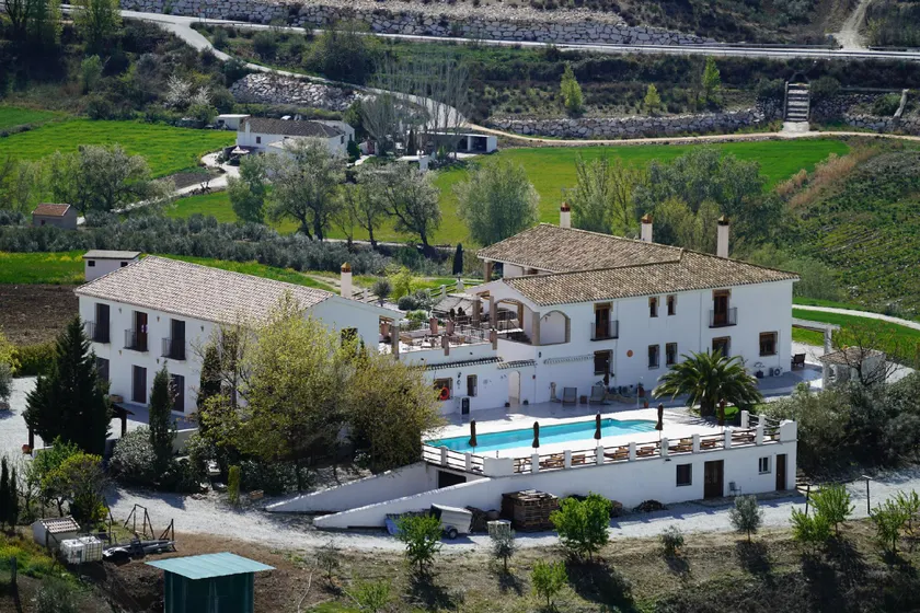 El Amparo - Image 1