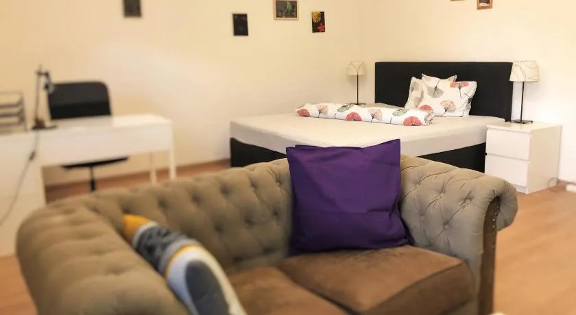Lighthaus Apartment - Image 1