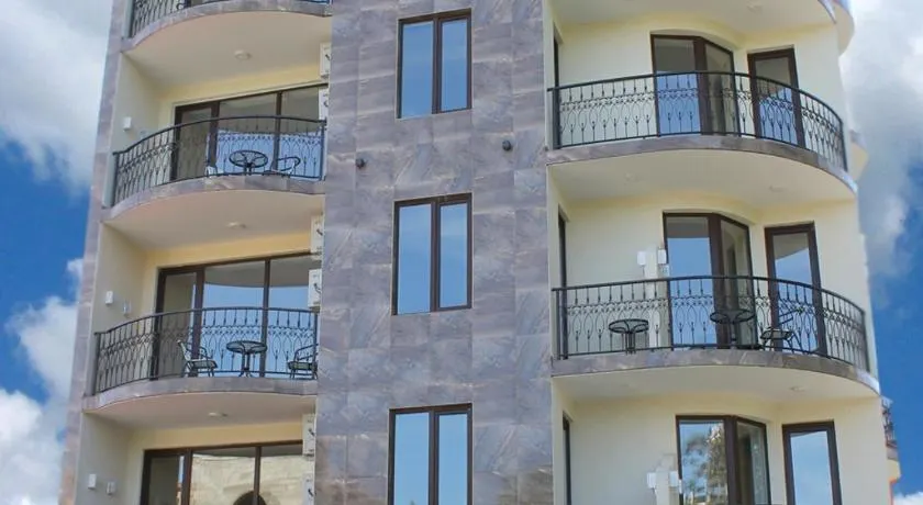 GNS Hotel - Image 1
