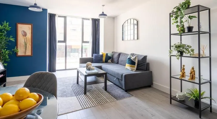 Hemel Aparments- Indigo Dreams - Image 1