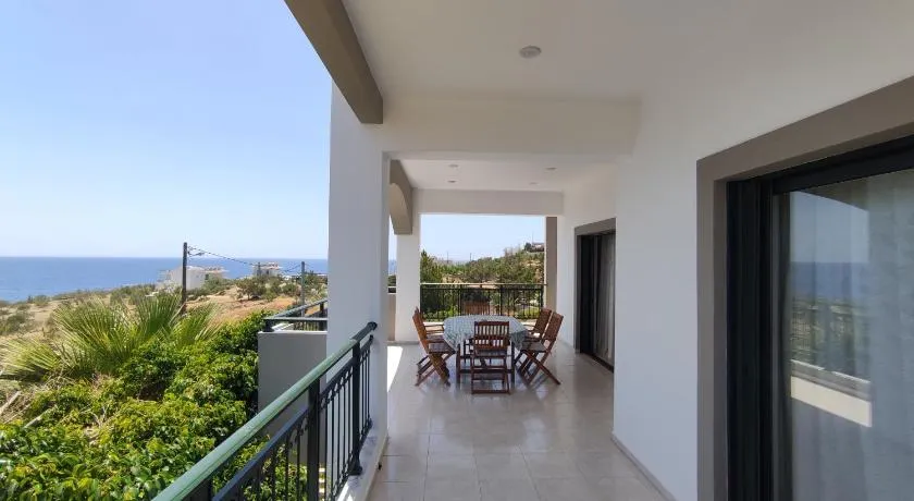 Sun Day Villa - Image 1